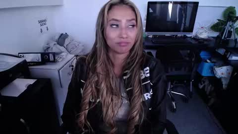 salome_drasin online show from 02-28-26, 12:17