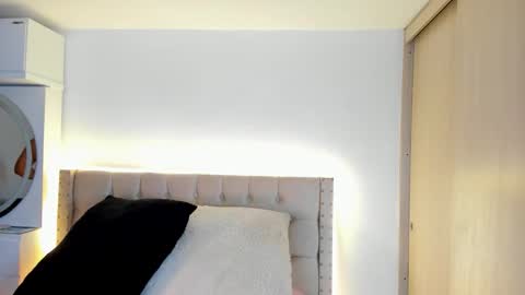 sara online show from 09-28-25, 06:19