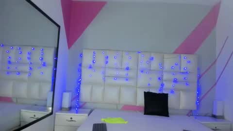 Salome Rose online show from 10-10-25, 09:25