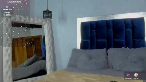 Snapshot of salome_williamss chatting on 12-19-24, 08:13 Salome online show from 12-19-24, 08:13