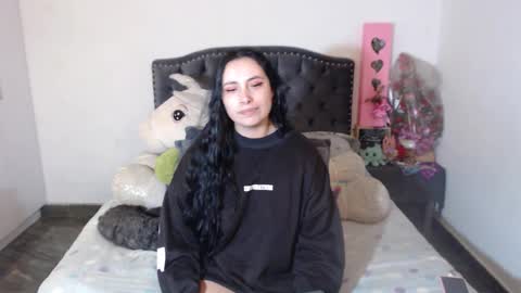 yenny online show from 01-13-26, 04:18