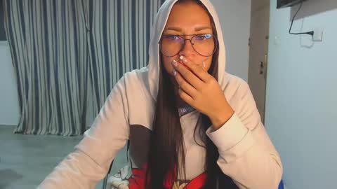 salome online show from 02-10-25, 01:03