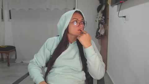 salome online show from 12-20-25, 01:34