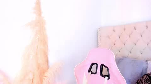 Salome online show from 09-08-25, 11:04