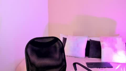Snapshot of salomesimos1 chatting on 05-08-26, 11:10 Salome online show from 05-08-26, 11:10