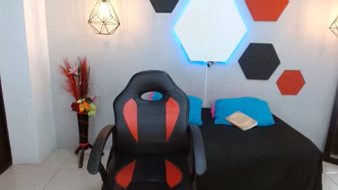 martina online show from 01-18-25, 05:20