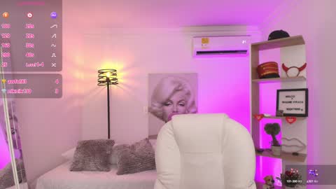 Snapshot of saloomee__ chatting on 01-25-25, 02:25 SALOME online show from 01-25-25, 02:25