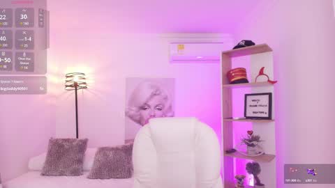 Snapshot of saloomee__ chatting on 02-13-25, 02:20 SALOME online show from 02-13-25, 02:20