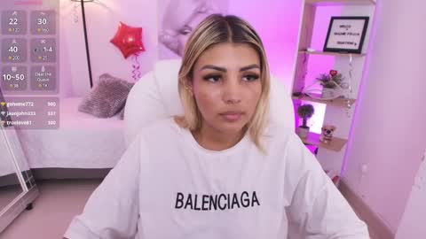 Snapshot of saloomee__ chatting on 02-17-25, 05:53 SALOME online show from 02-17-25, 05:53