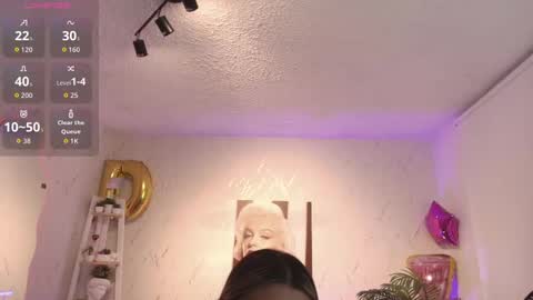 Snapshot of saloomee__ chatting on 10-03-25, 11:07 SALOME online show from 10-03-25, 11:07