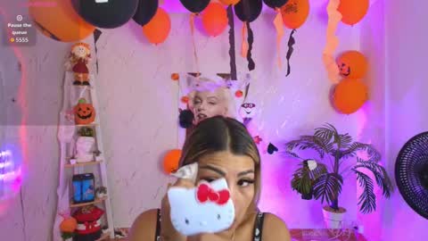 Snapshot of saloomee__ chatting on 11-04-25, 11:20 SALOME online show from 11-04-25, 11:20