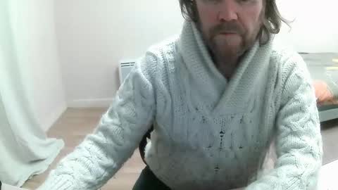 Saltimbanquier  Salt  ou  Banquier  online show from 02-03-25, 12:47