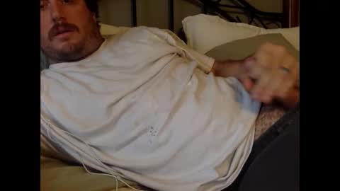 Snapshot of salty612 chatting on 12-11-24, 03:58 salty612 online show from 12-11-24, 03:58