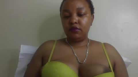 Snapshot of salty_surprise_ chatting on 03-05-25, 01:42 salty_surprise_ online show from 03-05-25, 01:42