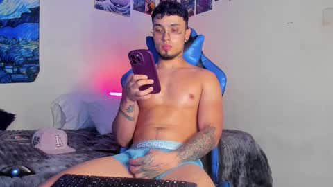   online show from 12-03-25, 01:02