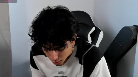 Snapshot of salvatore_montt chatting on 02-15-25, 09:48 salvatore_montt online show from 02-15-25, 09:48