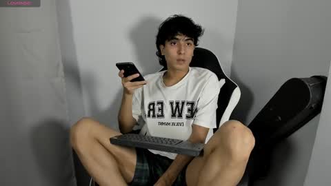 Snapshot of salvatore_montt chatting on 02-16-25, 12:52 salvatore_montt online show from 02-16-25, 12:52