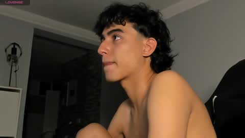 Snapshot of salvatore_montt chatting on 02-18-25, 01:32 salvatore_montt online show from 02-18-25, 01:32