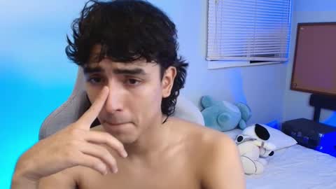 Snapshot of salvatore_montt chatting on 10-10-25, 04:44 salvatore_montt online show from 10-10-25, 04:44