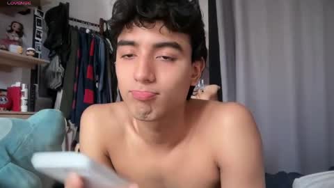 Snapshot of salvatore_montt chatting on 03-25-26, 07:09 salvatore_montt online show from 03-25-26, 07:09