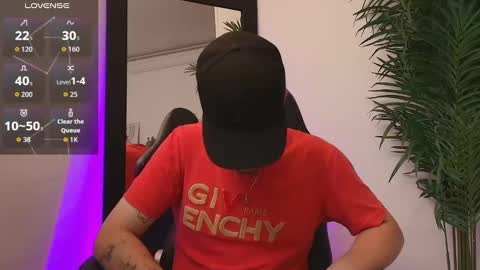 Salvatore  online show from 09-30-25, 11:43