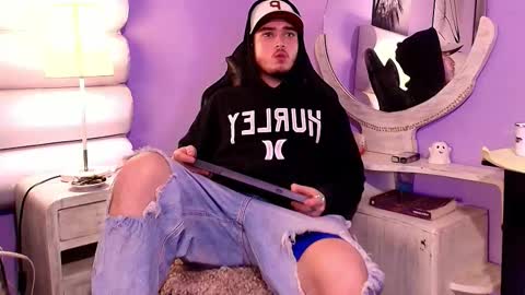 Snapshot of salvattore_muller chatting on 02-06-26, 04:28 Salvatore online show from 02-06-26, 04:28