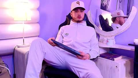 Snapshot of salvattore_muller chatting on 02-07-26, 07:50 Salvatore online show from 02-07-26, 07:50