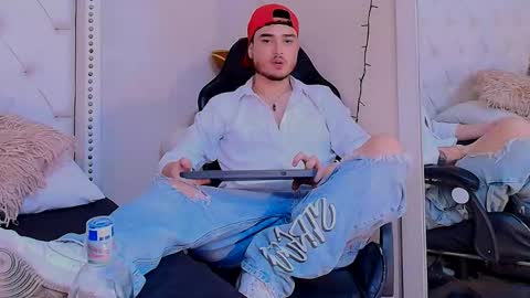 Snapshot of salvattore_muller chatting on 02-10-26, 09:30 Salvatore online show from 02-10-26, 09:30