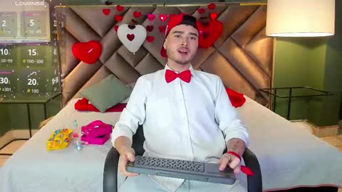 Snapshot of salvattore_muller chatting on 02-15-26, 09:11 Salvatore online show from 02-15-26, 09:11