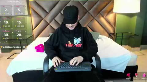 Snapshot of salvattore_muller chatting on 02-16-26, 05:53 Salvatore online show from 02-16-26, 05:53