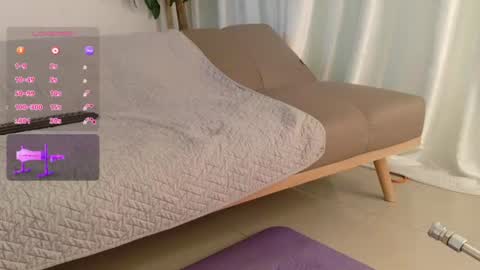 saly_moon1 online show from 06-10-26, 11:46