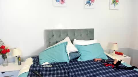 Sam and Molly online show from 02-10-25, 09:36