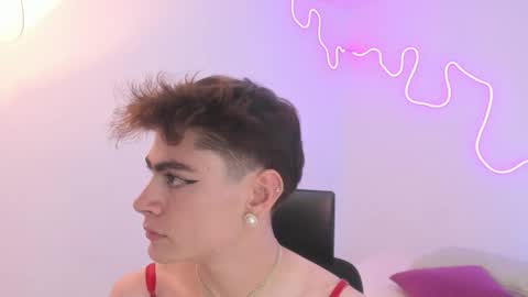 Sam Clark online show from 11-08-25, 04:23