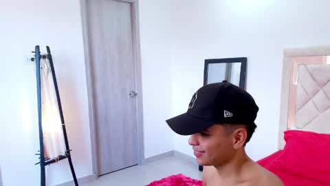 sam_tnt9 online show from 04-20-26, 04:21