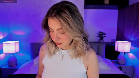 Snapshot of samanta_bone chatting on 01-14-25, 08:48 Samanta online show from 01-14-25, 08:48