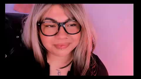 Snapshot of samanta_cutee1 chatting on 02-28-25, 07:46 SAMANTA online show from 02-28-25, 07:46