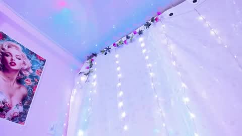 Snapshot of samanta_roberts1 chatting on 03-06-25, 06:16 Samanta online show from 03-06-25, 06:16