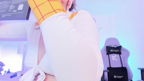 Snapshot of samanta_roberts1 chatting on 11-01-25, 01:46 Samanta online show from 11-01-25, 01:46