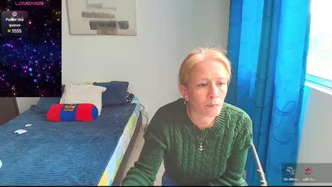 Snapshot of samanta_stone69 chatting on 01-08-25, 08:07 Samanta Stone online show from 01-08-25, 08:07