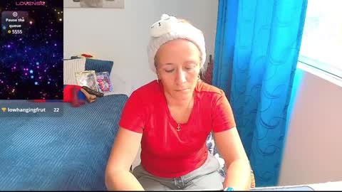 Snapshot of samanta_stone69 chatting on 02-05-25, 06:59 Samanta Stone online show from 02-05-25, 06:59