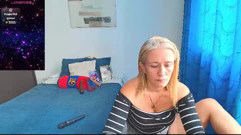 Snapshot of samanta_stone69 chatting on 02-11-25, 07:59 Samanta Stone online show from 02-11-25, 07:59