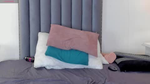 Snapshot of samanta_william chatting on 02-27-25, 06:40 samanta online show from 02-27-25, 06:40