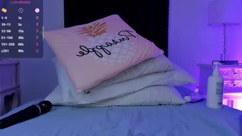 Snapshot of samanta_william chatting on 11-10-25, 09:36 samanta online show from 11-10-25, 09:36