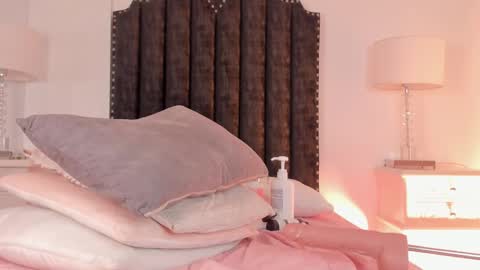 Snapshot of samanta_william chatting on 11-29-25, 04:04 samanta online show from 11-29-25, 04:04