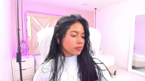 Snapshot of samantaa_shy chatting on 05-17-26, 03:59 sam online show from 05-17-26, 03:59