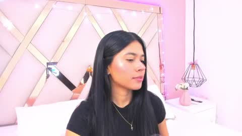 Snapshot of samantaa_shy chatting on 06-15-26, 04:25 sam online show from 06-15-26, 04:25