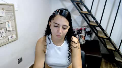 Snapshot of samantha2girl chatting on 03-12-25, 09:24 samantha online show from 03-12-25, 09:24