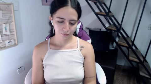 Snapshot of samantha2girl chatting on 10-11-25, 08:29 samantha online show from 10-11-25, 08:29