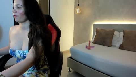 S A M A N T H A online show from 09-25-25, 02:37