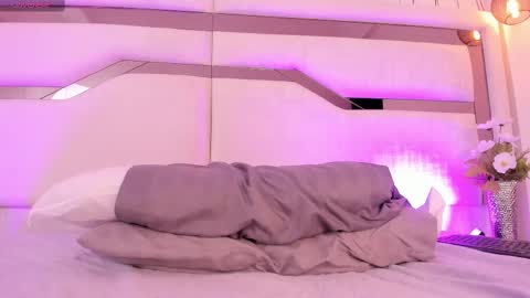 Samantha Beckham online show from 02-17-25, 05:21